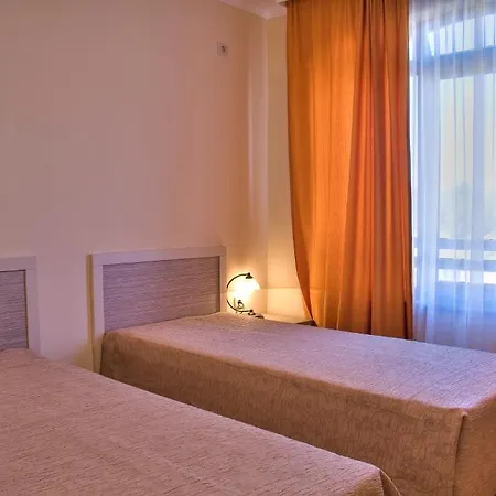 Royal Sun 3* ساني بيتش