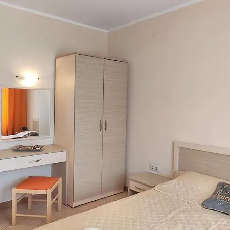 Royal Sun Ξενοδοχείο με διαμερίσματα 4*