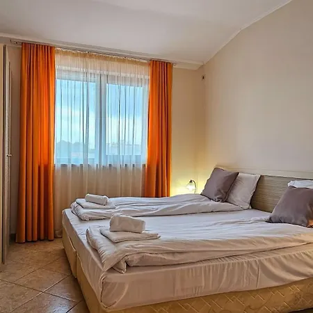Royal Sun Aparthotel 2*