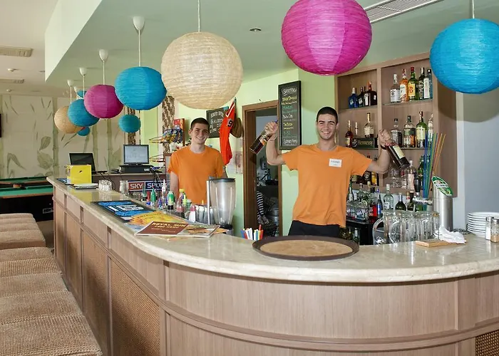 Royal Sun 3* סאני ביץ'