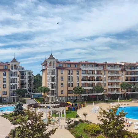 Royal Sun شقة فندقية ساني بيتش
