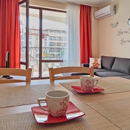 Royal Sun Aparthotel 3*