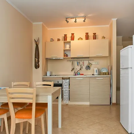 Royal Sun Aparthotel 4*