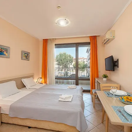 Royal Sun Apartahotel 3*