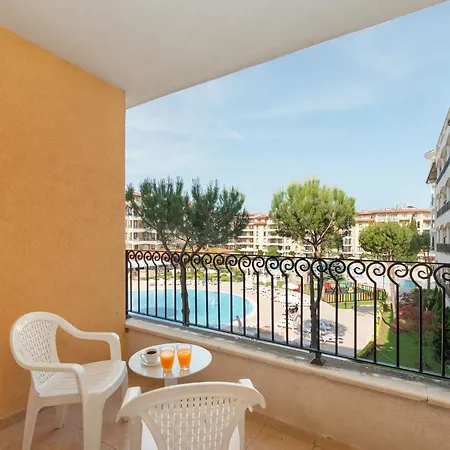 Apartahotel Royal Sun 3*